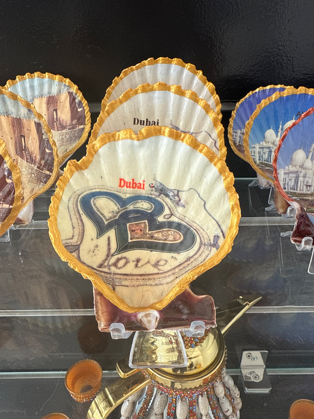 Dubai Love Lake, Scallop Shell