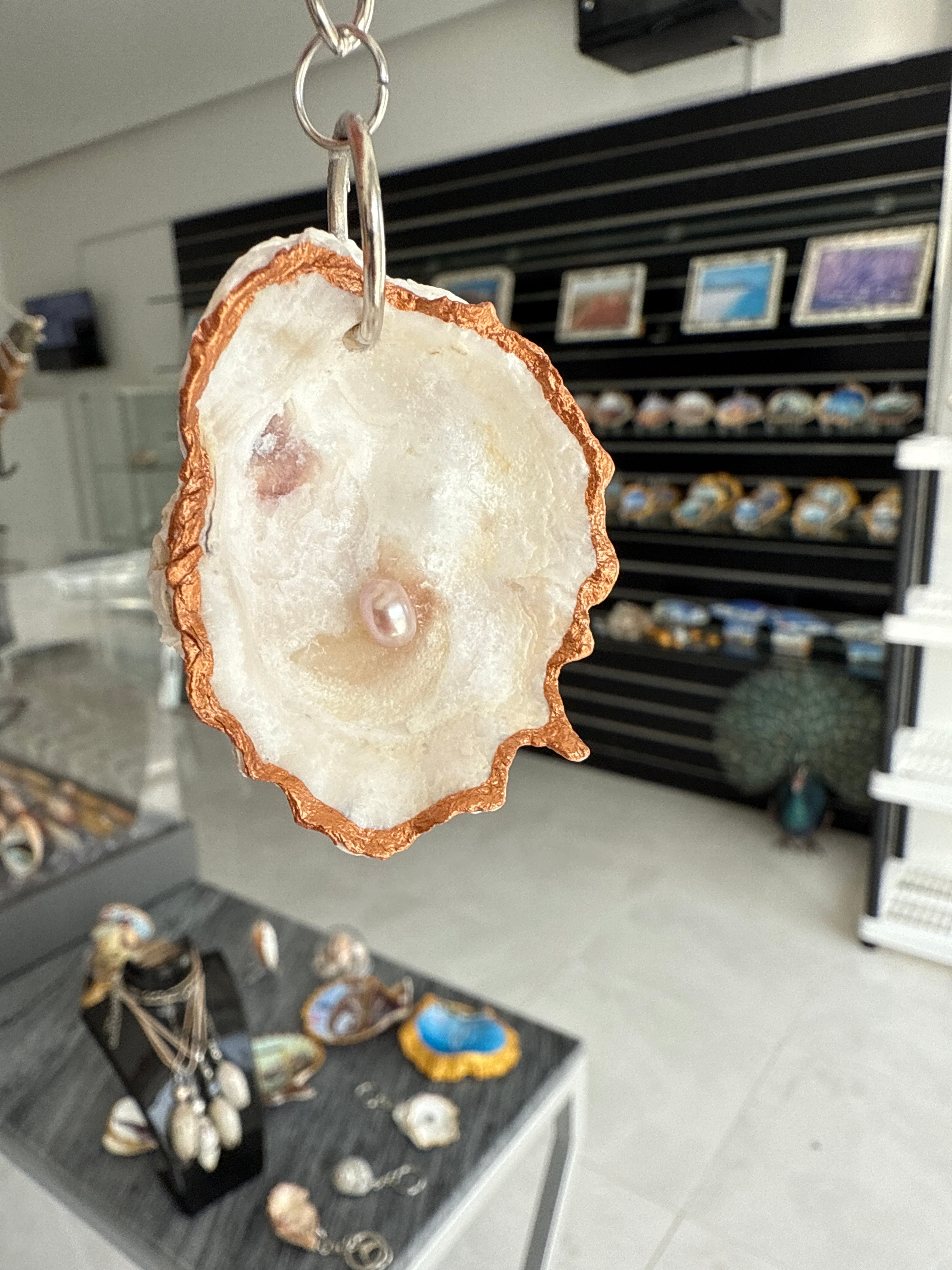 Natural UAE oyster keychains ( keyring )