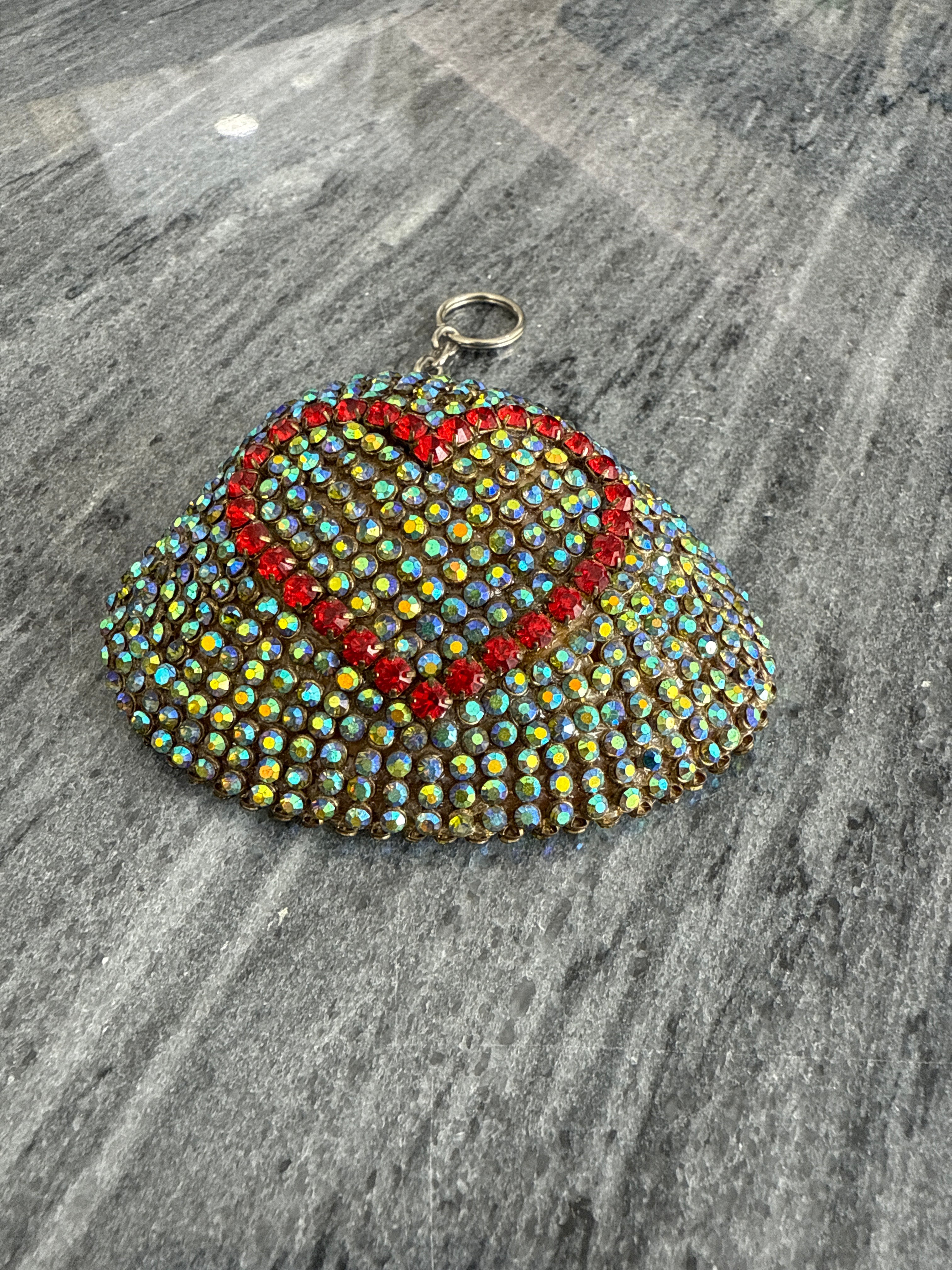 Jeweled Natural UAE Large clam keychains ( keyring )