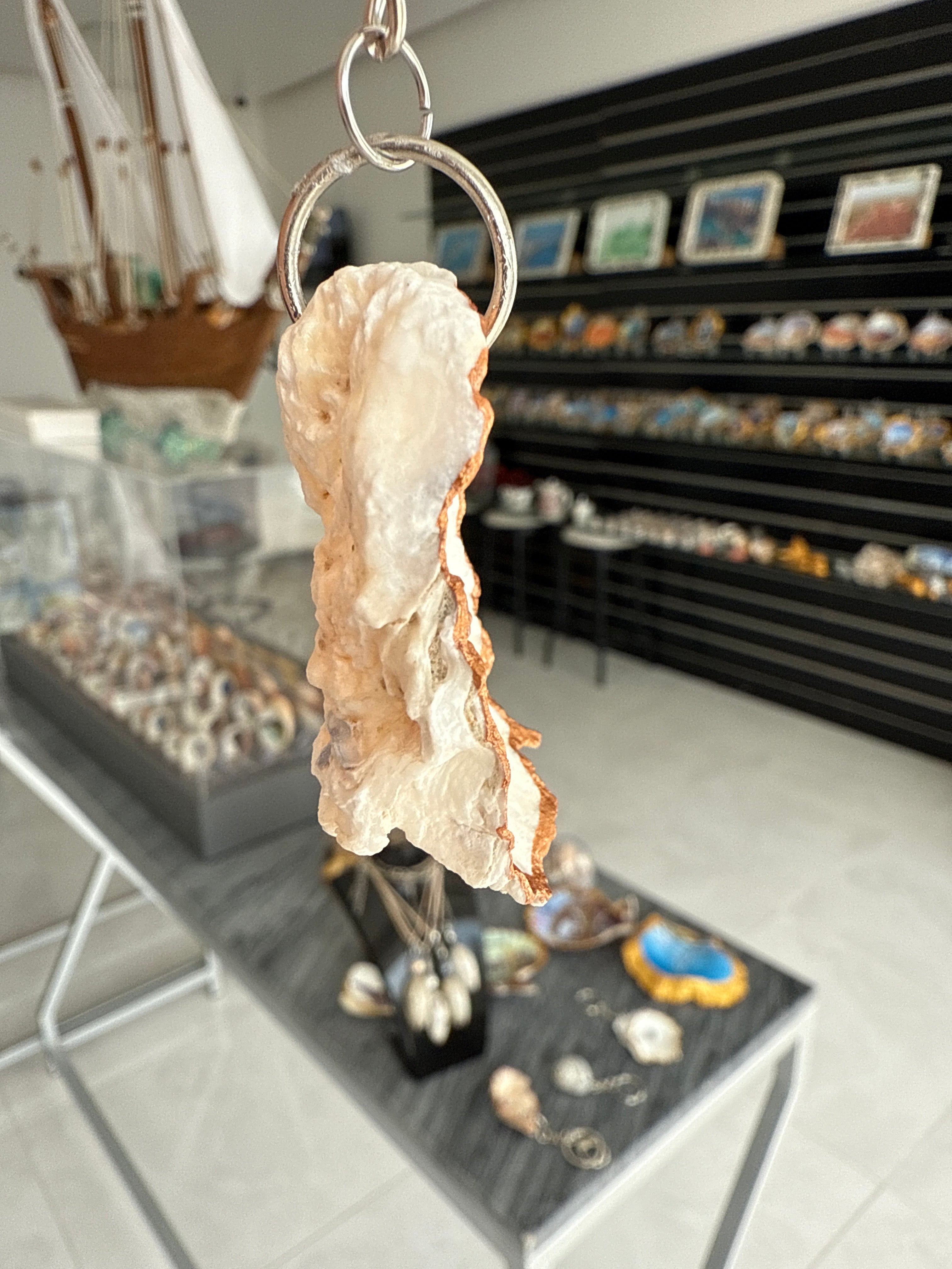 Natural UAE oyster keychains ( keyring )