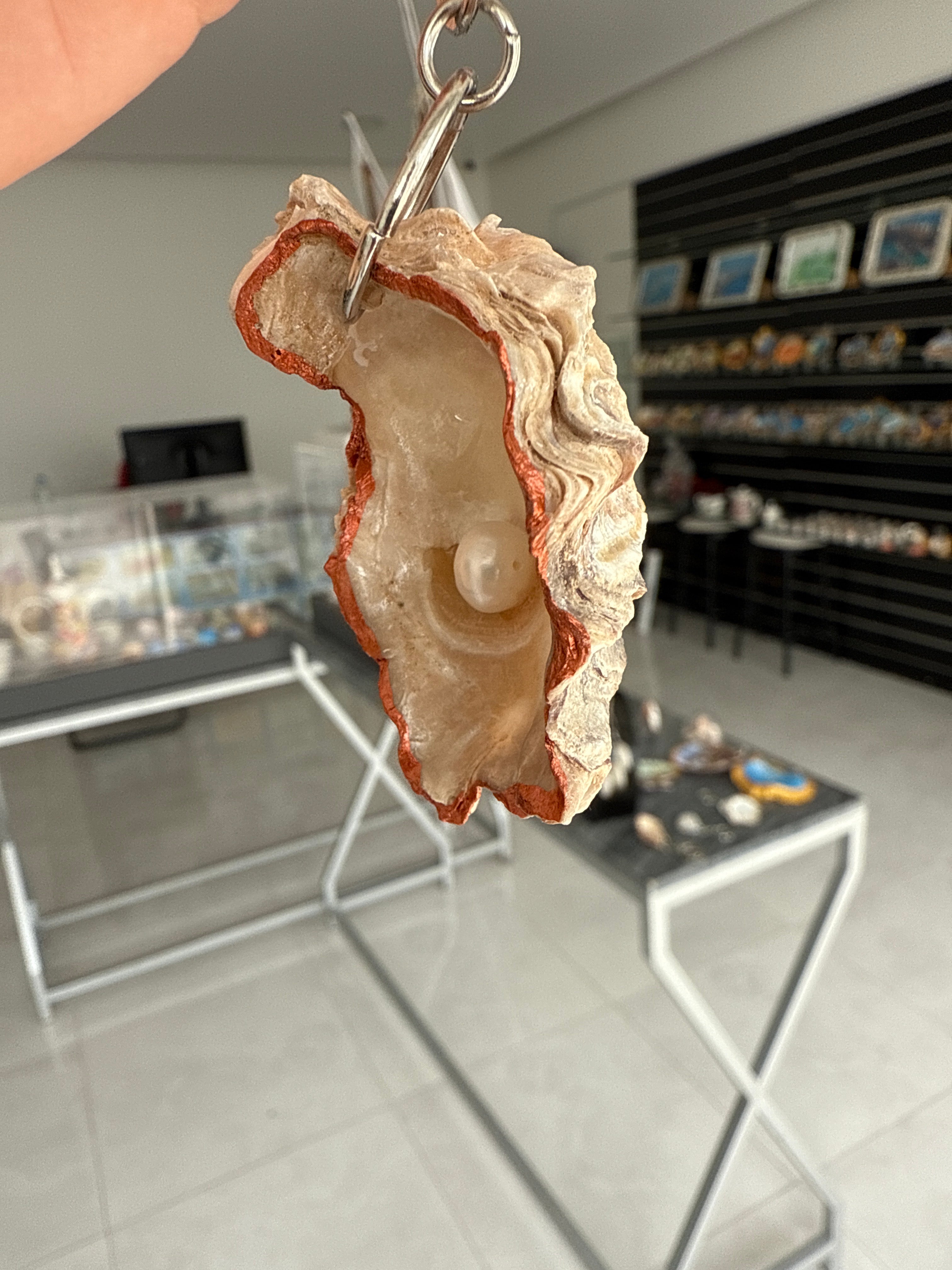 Natural UAE oyster keychains ( keyring )