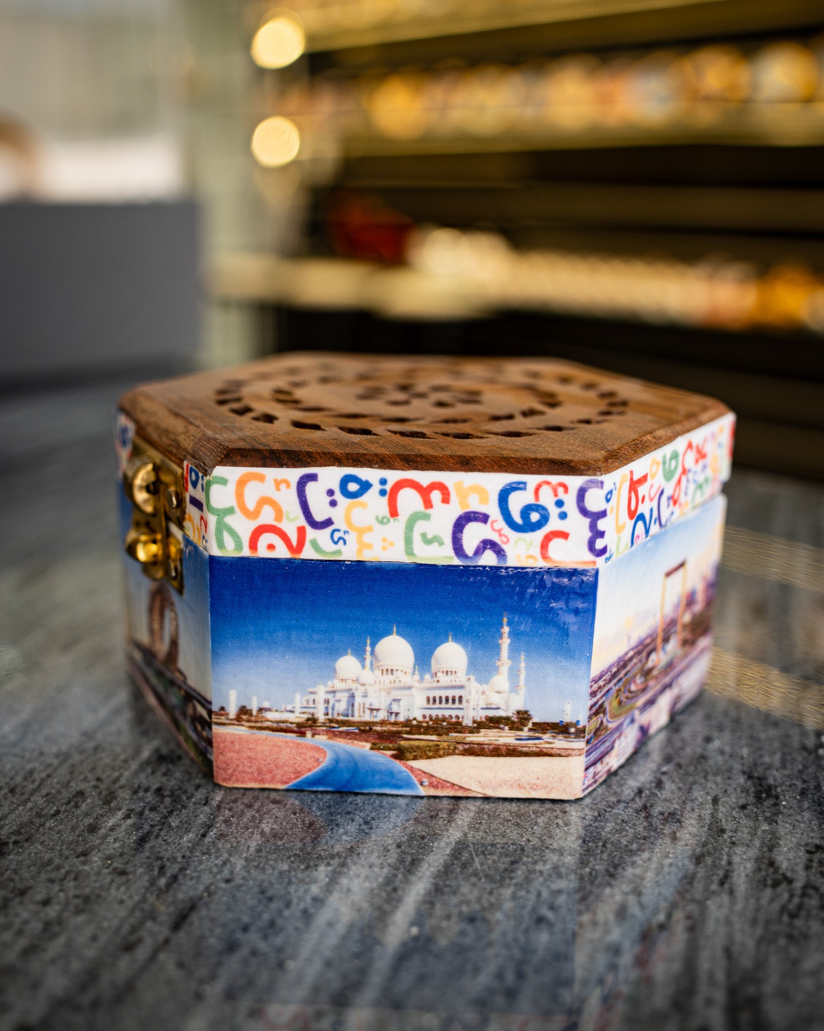 Classic incense burner, traditional box