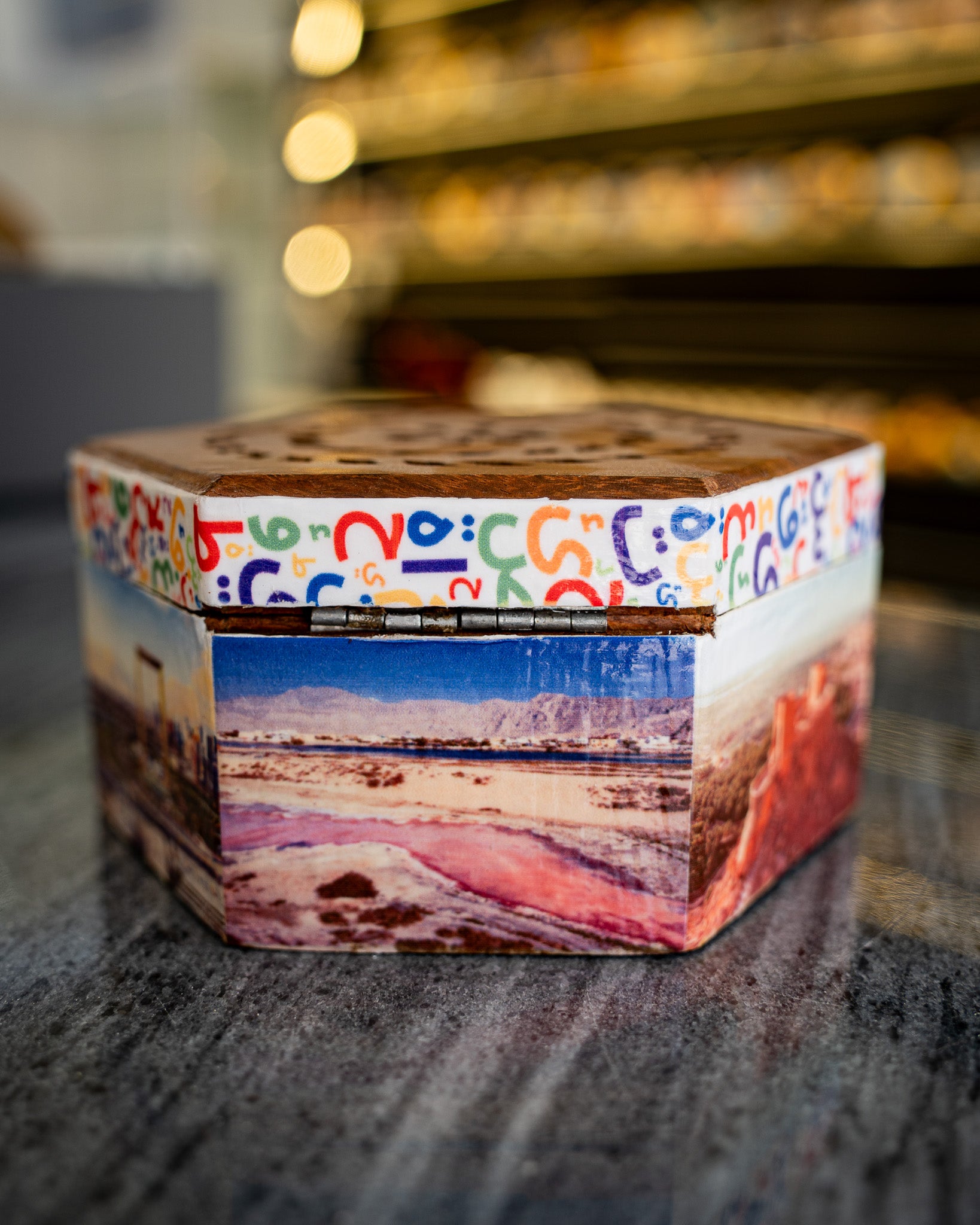 Classic incense burner, traditional box