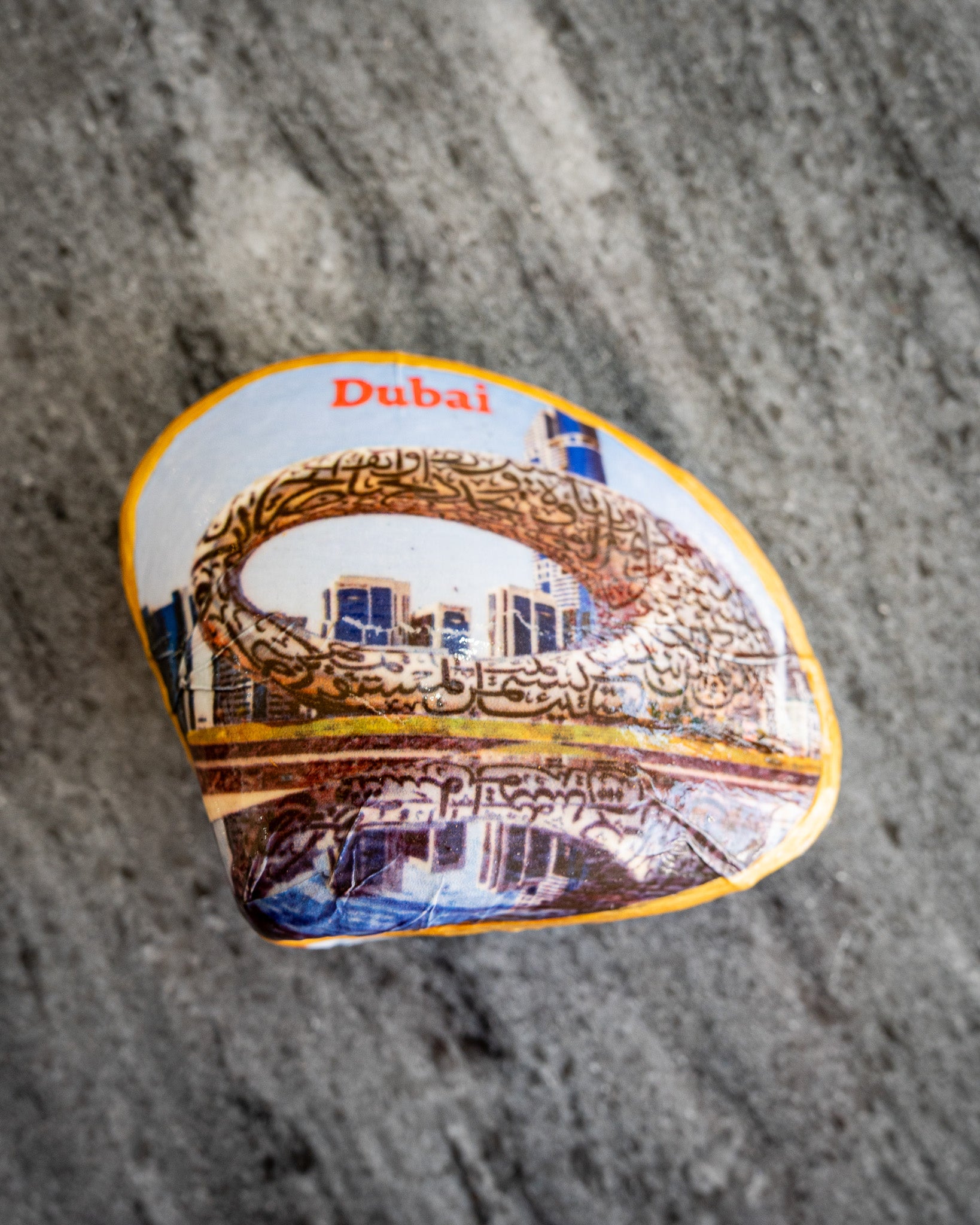 Full Clam Shell, Museum of the future