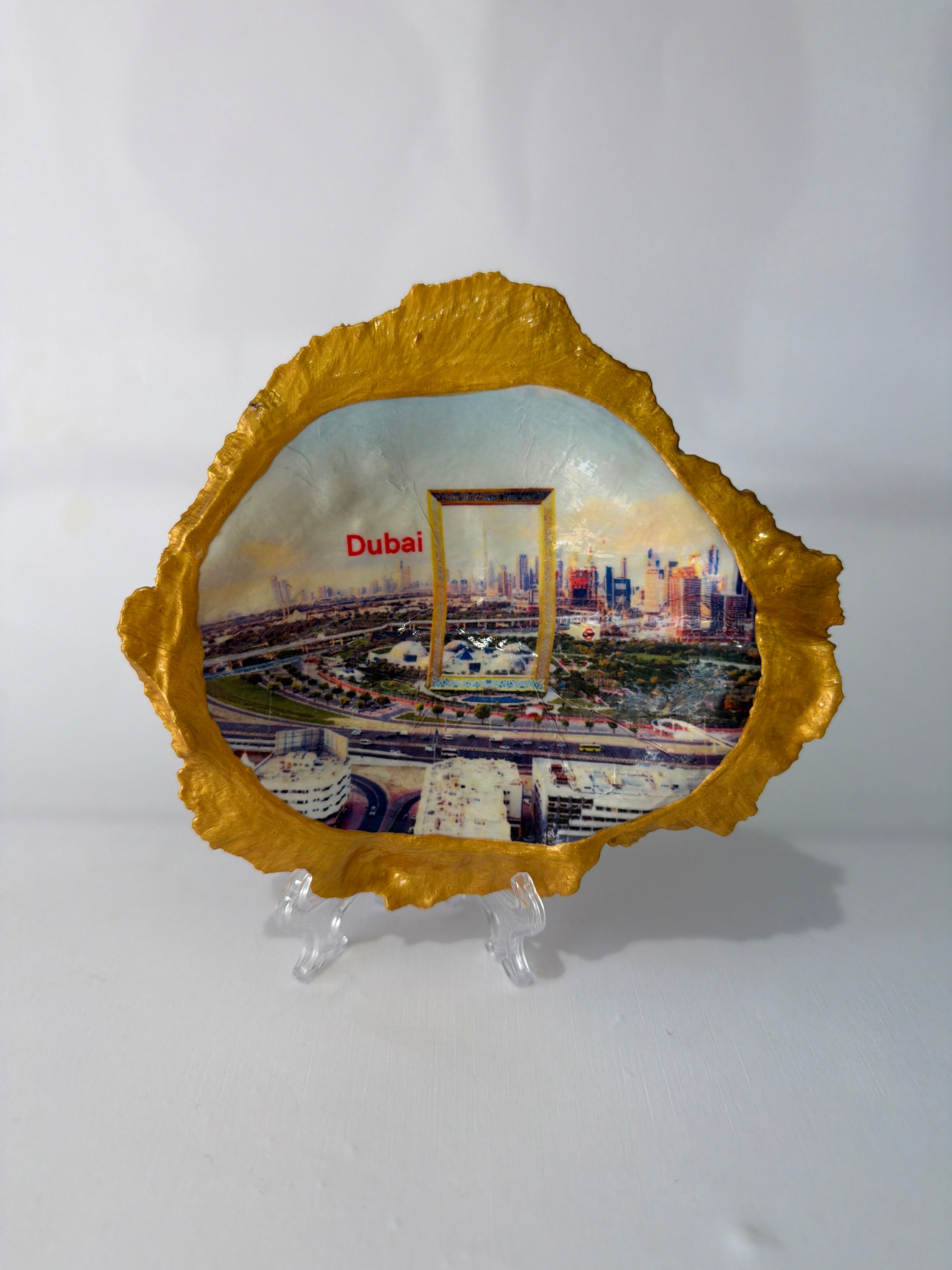 Oyster Art, Dubai Frame 5”
