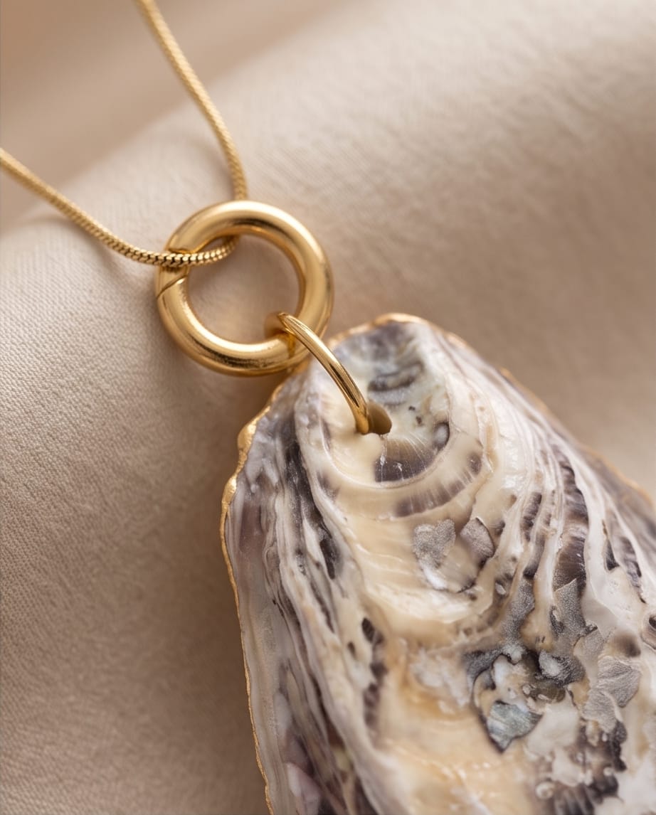 Set of UAE oyster jewellery